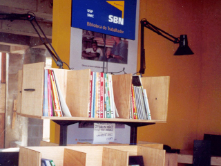 Implantação do programa Biblioteca do Trabalhador, para incentivar os funcionários das obras a lerem mais. Tratava-se de uma estante de livros portátil que rodava as obras para empréstimos de livros aos funcionários.