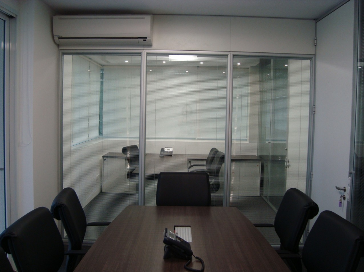 Obra corporativa Thermofischer - Sala auxiliar