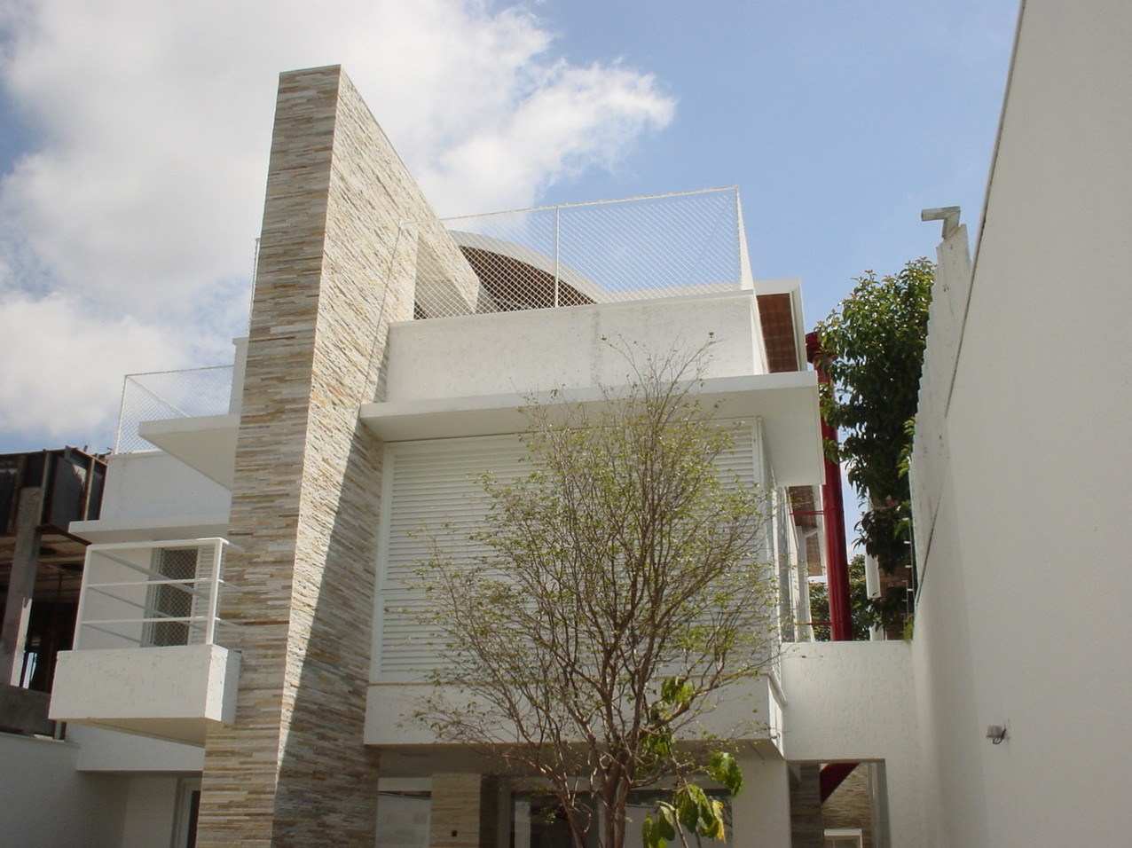 Obra residencial Pinheiros I - Fachada posterior