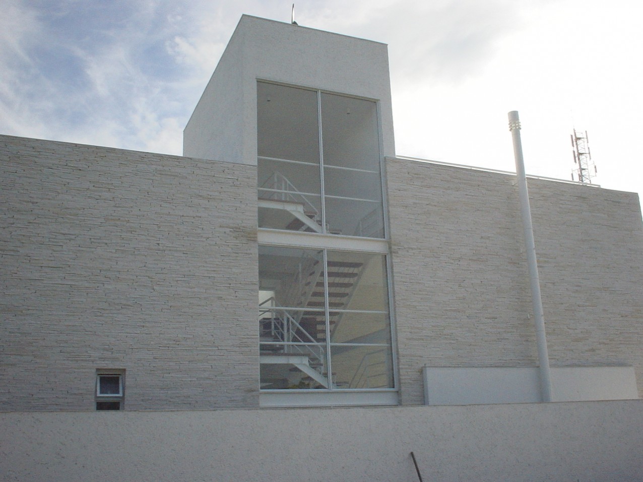 Obra residencial Praia da Baleia - Sacada